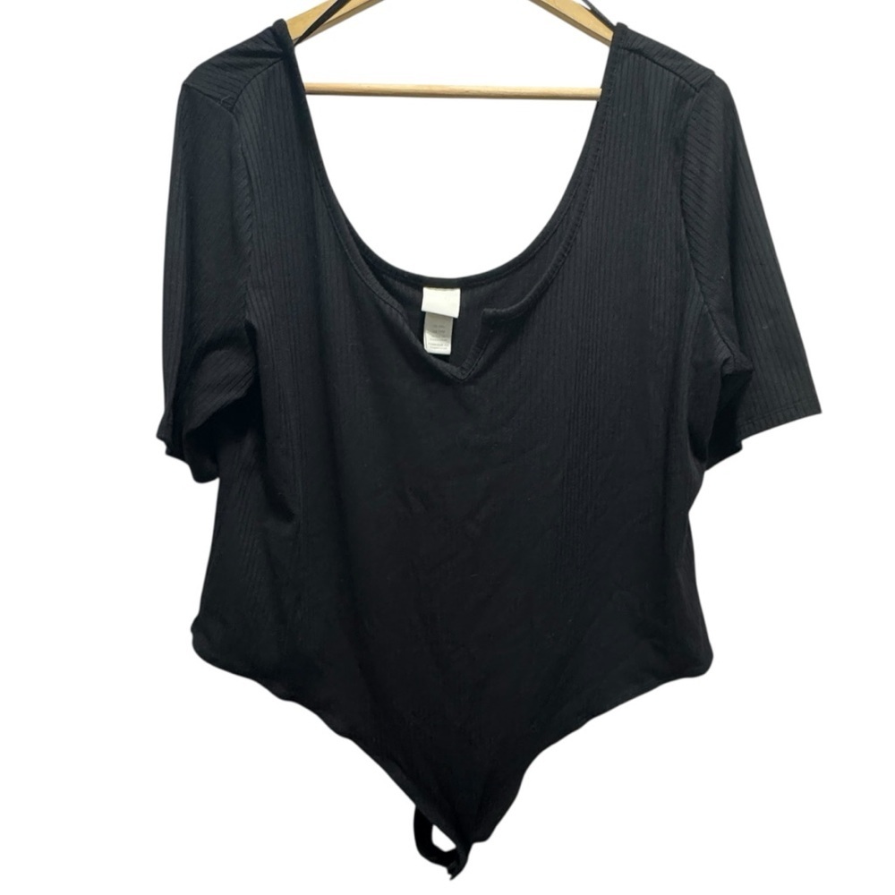 H&M Women's Black Short  Sleeve Bodysuit Scoop Neck Size XXL